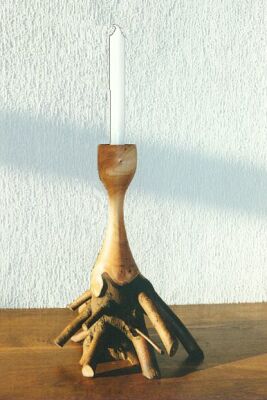 Candlestick out of a branche of a willow
