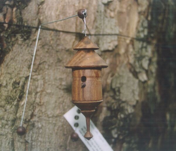 miniatuurvogelhuisje, noten